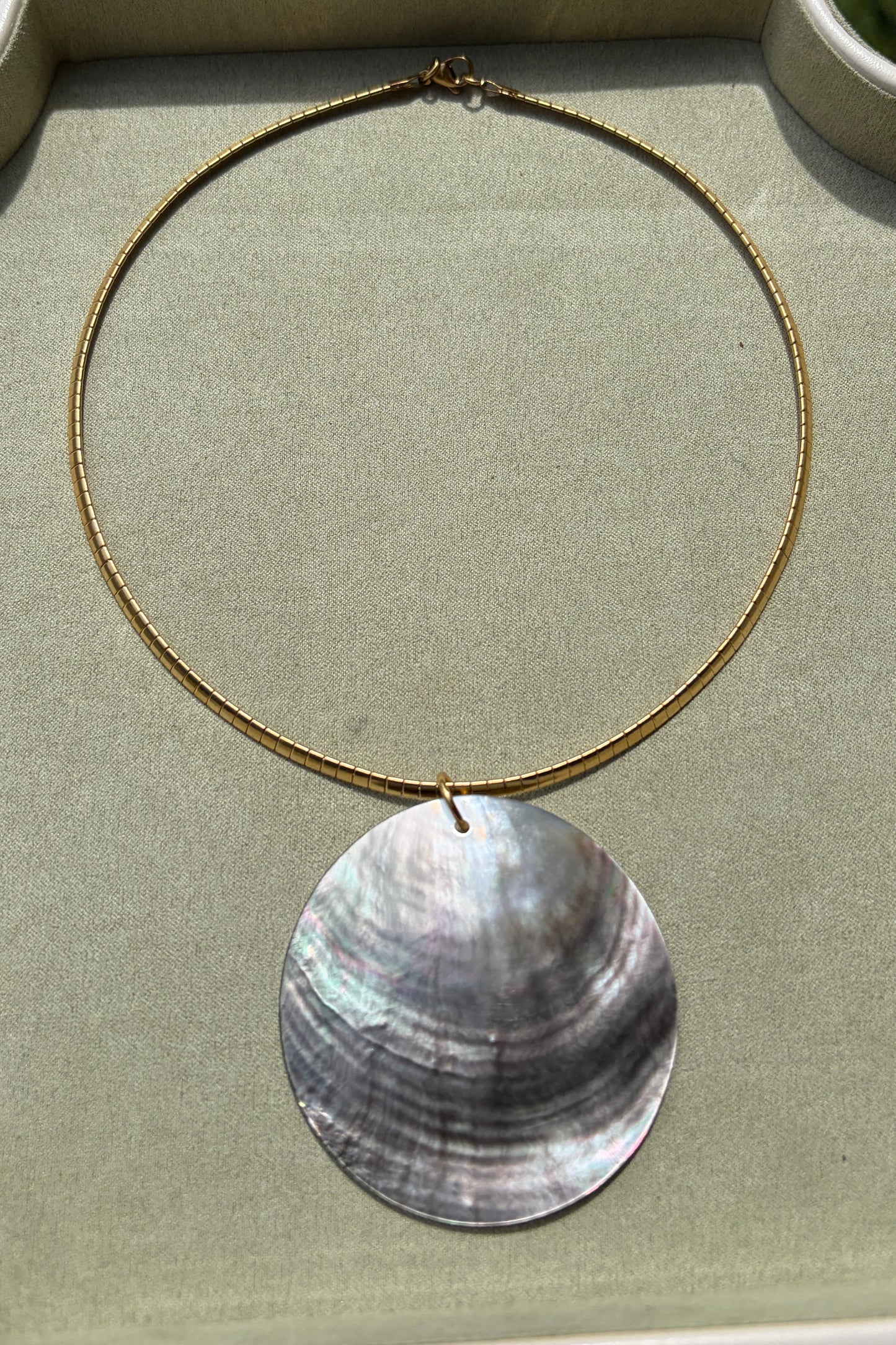 Grey Mother of Pearl - 16"