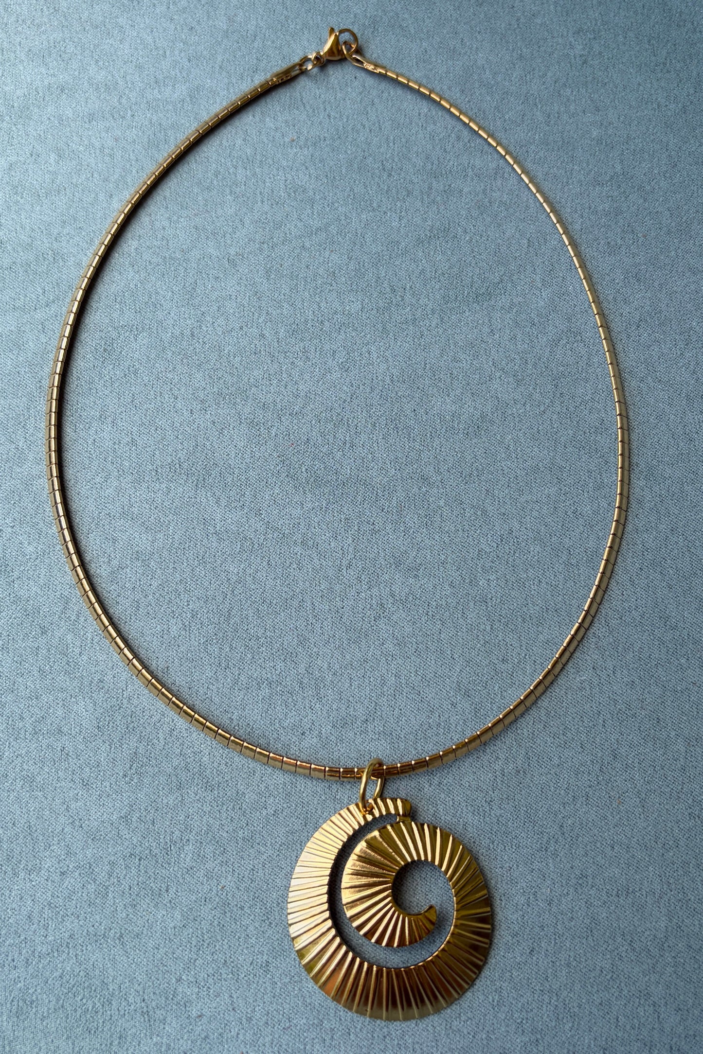 Swirl Necklace