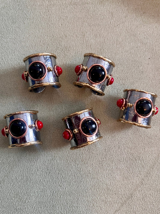 Mixed Metal, Onyx + Coral Ring