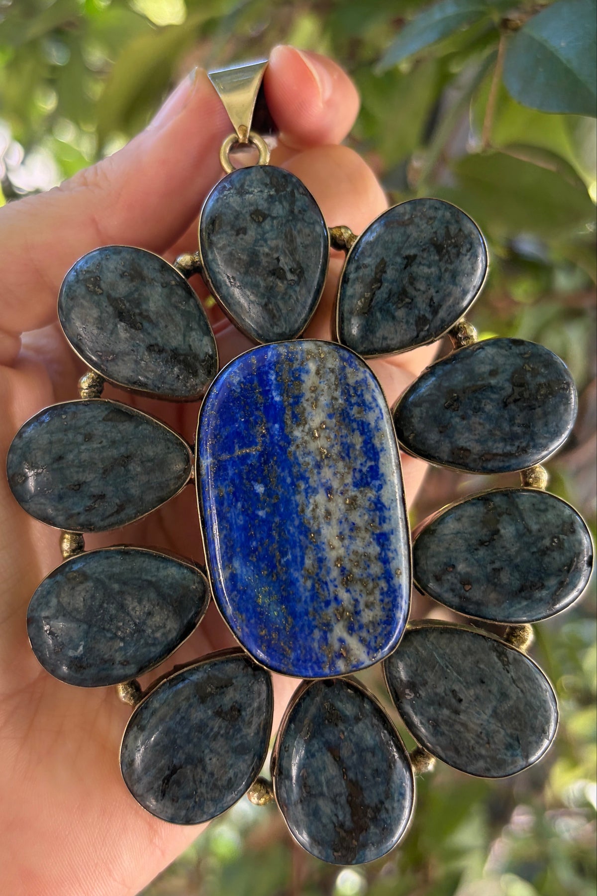 Lapis Flower