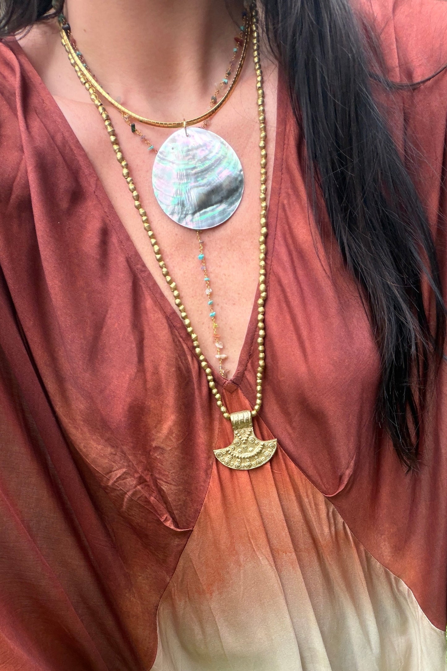 Grey Mother of Pearl - 16"