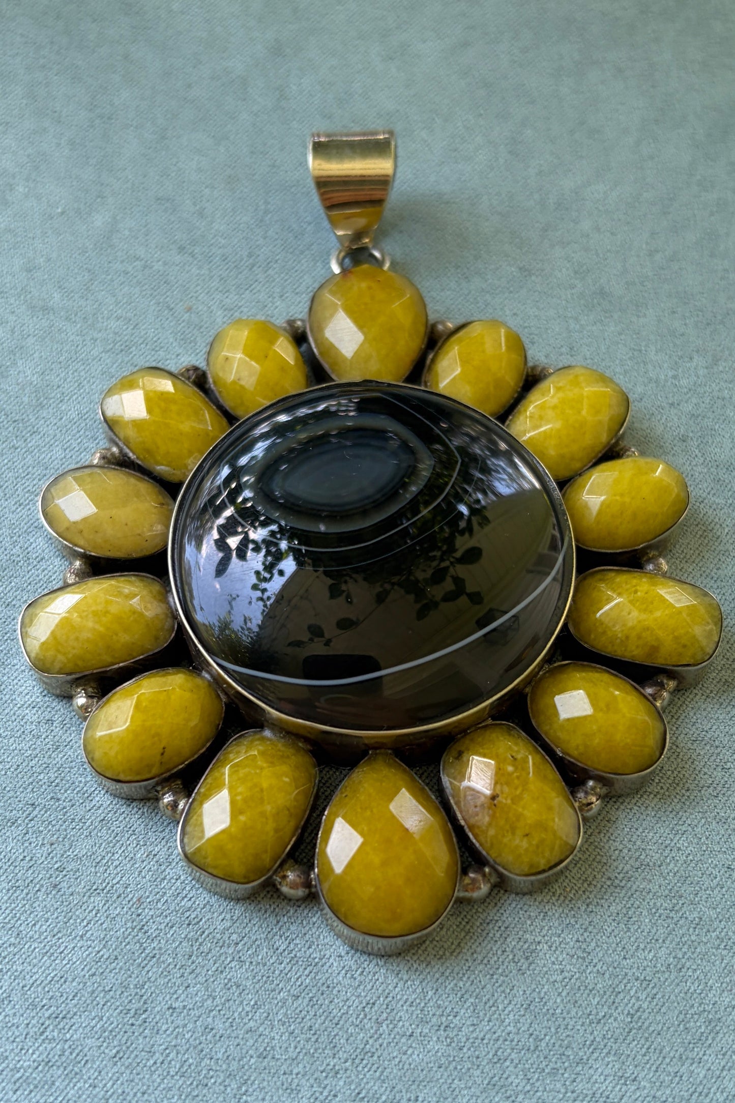 Black + Yellow Agate