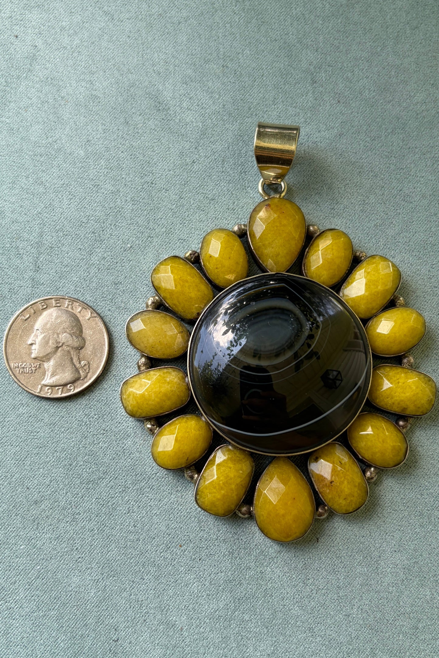 Black + Yellow Agate